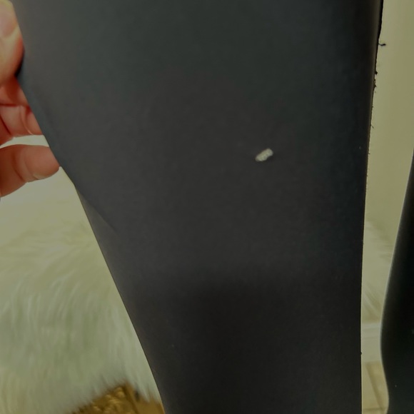 LULULEMON!! - Picture 4 of 14